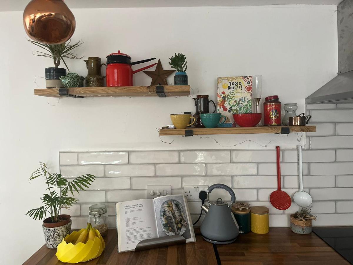 Beach, Hills, Food, Scenic Walks-The Kelp House. Peacehaven Eksteriør billede