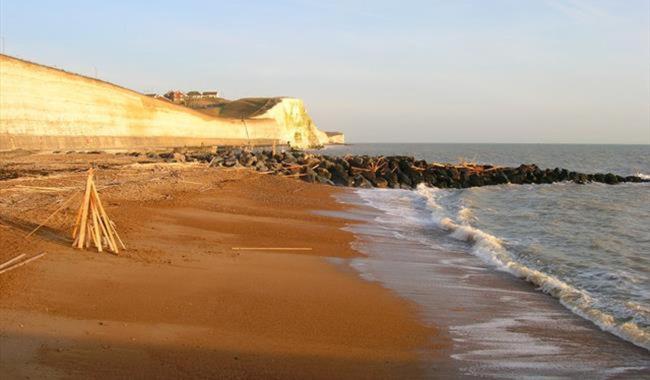 Beach, Hills, Food, Scenic Walks-The Kelp House. Peacehaven Eksteriør billede