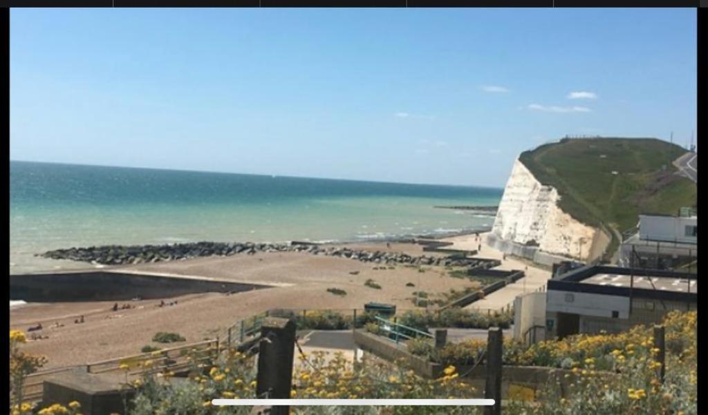 Beach, Hills, Food, Scenic Walks-The Kelp House. Peacehaven Eksteriør billede
