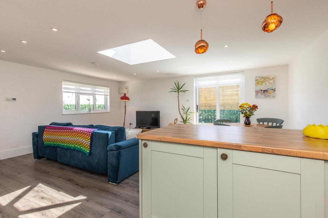 Beach, Hills, Food, Scenic Walks-The Kelp House. Peacehaven Eksteriør billede