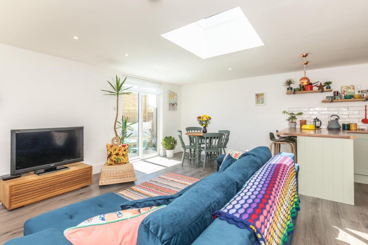 Beach, Hills, Food, Scenic Walks-The Kelp House. Peacehaven Eksteriør billede